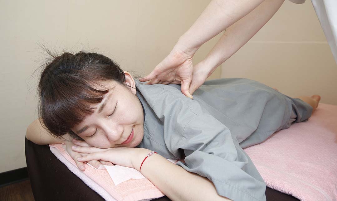 太极堂足体养生馆 忠孝馆 - 身体指压 60 min